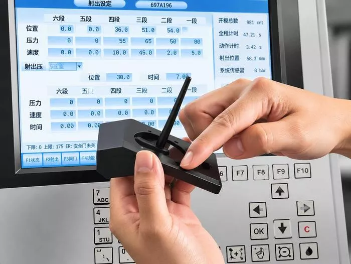 文章附图